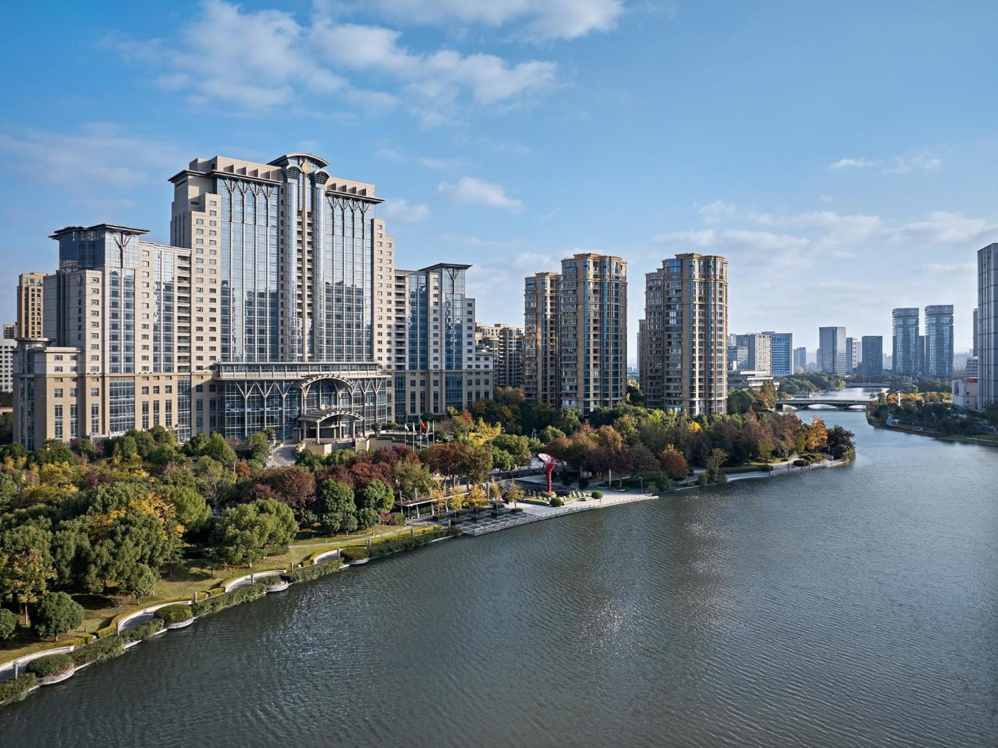 The Azure Ningbo, Vignette Collection Hotel Екстериор снимка